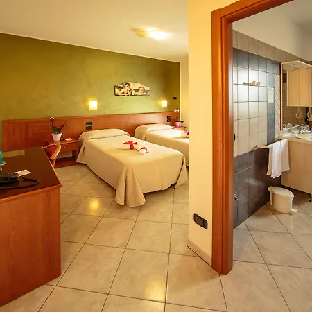 Aparthotel Eden Mozzagrogna