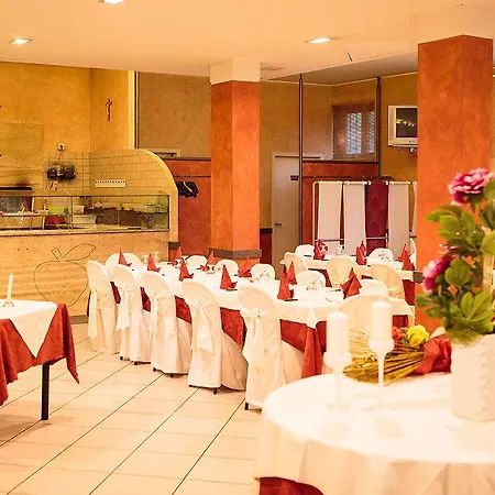 Aparthotel Eden 3*